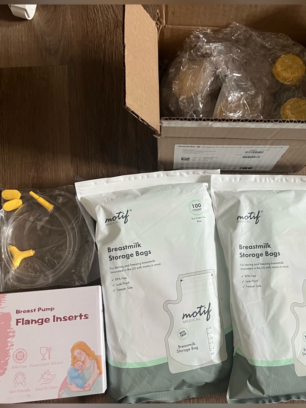 Medela Collection Cups, flanges, storage bags NWT